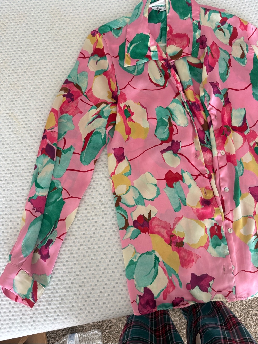 ZARA Multicolor Floral Print Blouse in Pink, Green & Cream - Picture 2 of 6